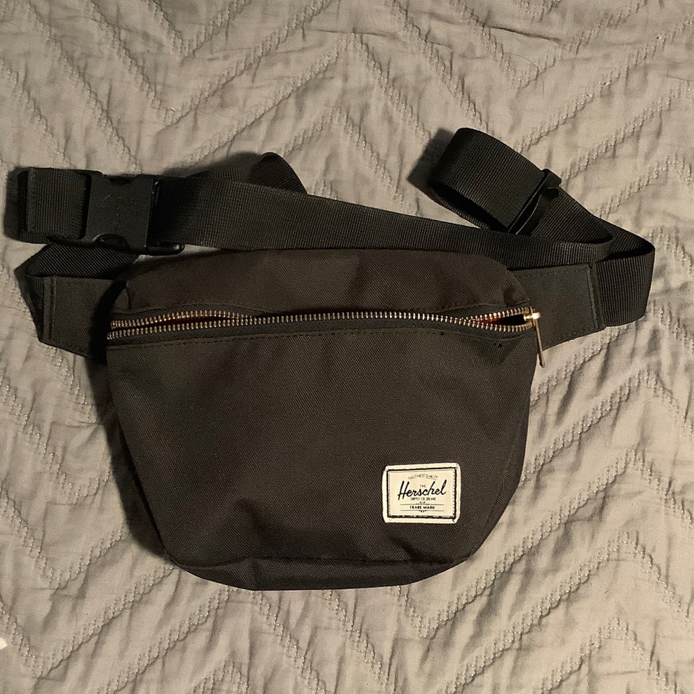 Herschel Supply Co. Black Crossbody Hip Pack